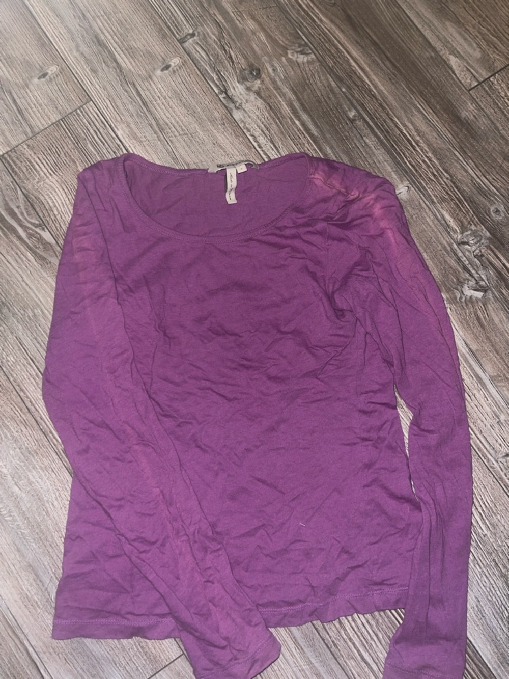 BCBGeneration Plum Long Sleeve Scoop Neck Tee